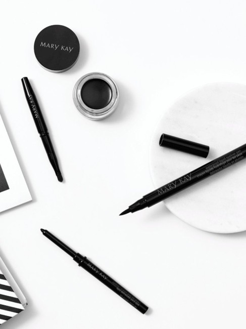 Водостойкая подводка-карандаш для глаз Водостойкая подводка-карандаш для глаз