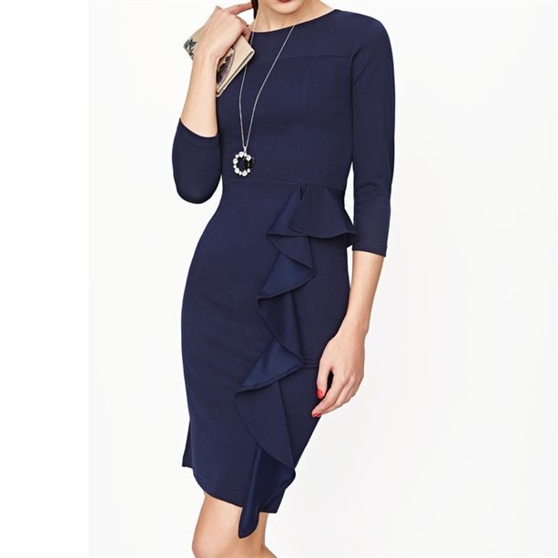 Женское платье "Изящный силуэт"